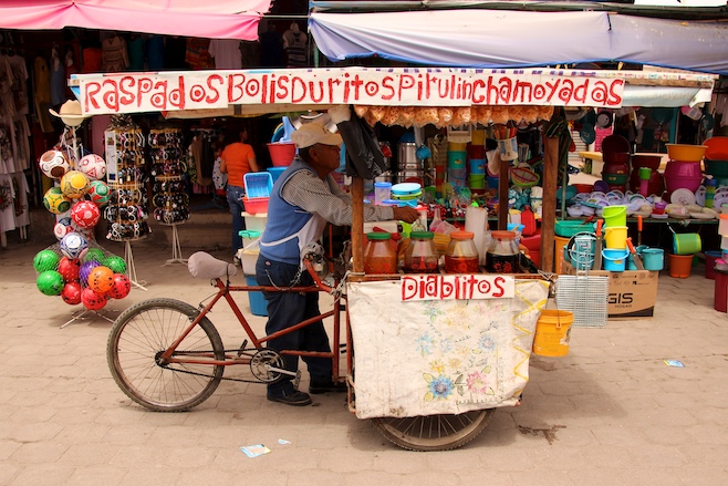 San Blas Vendor