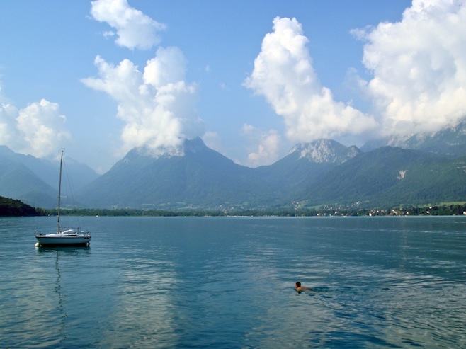 FR Lake Annecy